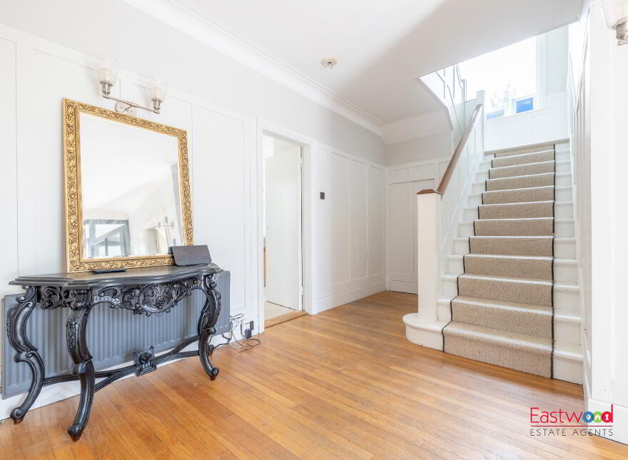 Castlerobin House, 2 Braithwaites Road, And Lands, Lisburn, BT28 3SW