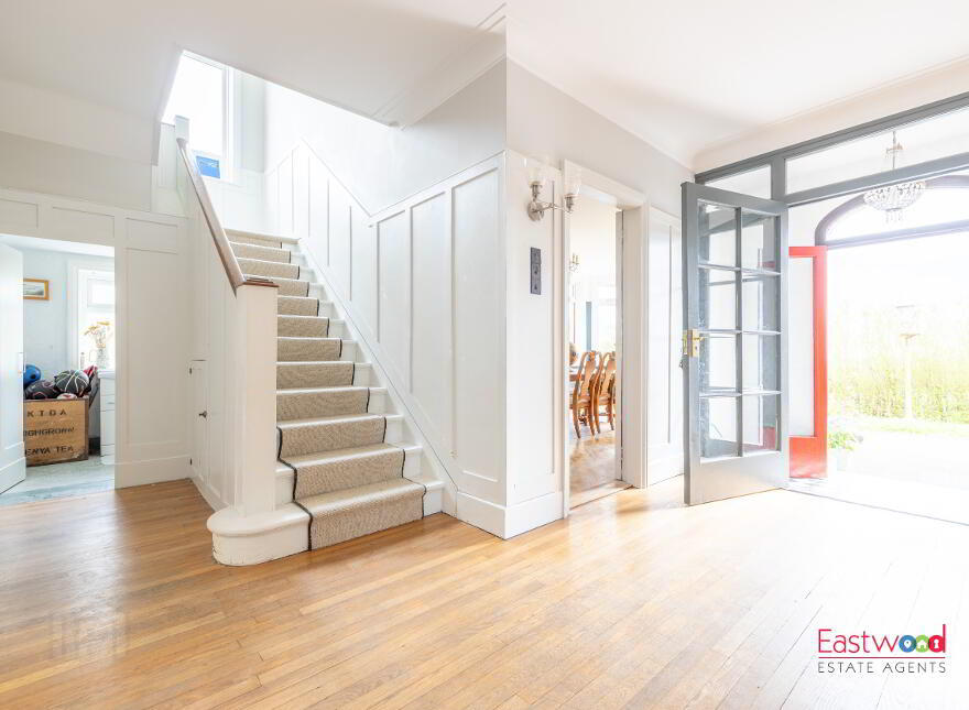 Castlerobin House, 2 Braithwaites Road, And Lands, Lisburn, BT28 3SW