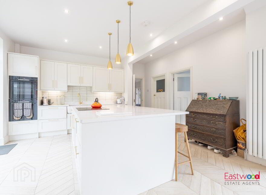 Castlerobin House, 2 Braithwaites Road, And Lands, Lisburn, BT28 3SW