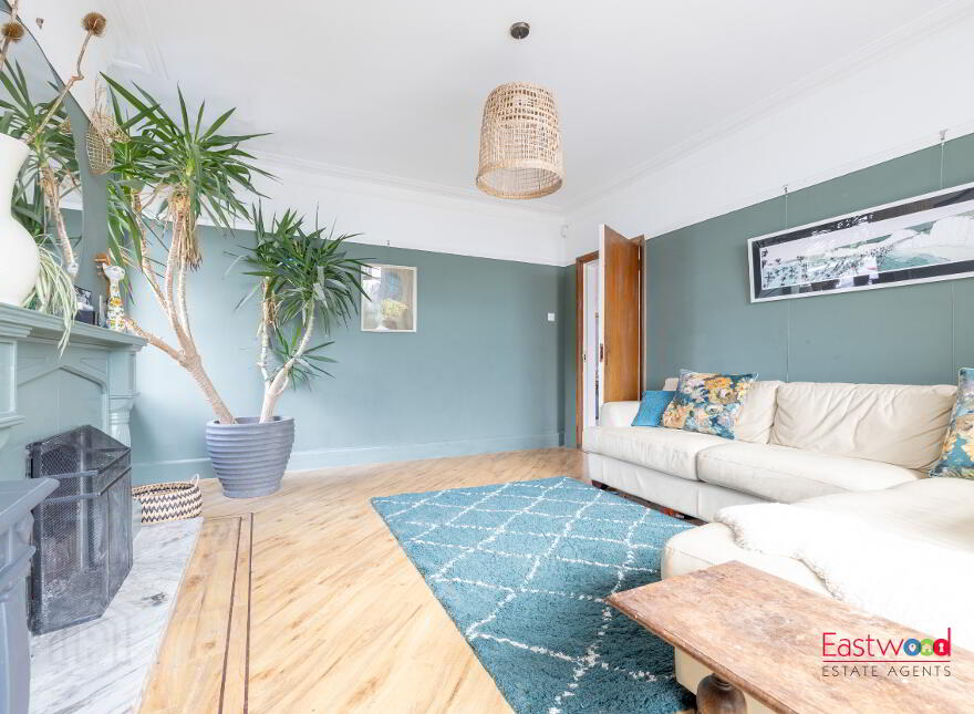 Castlerobin House, 2 Braithwaites Road, And Lands, Lisburn, BT28 3SW