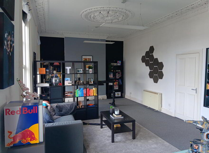 144 High Street, Holywood, BT18 9HS