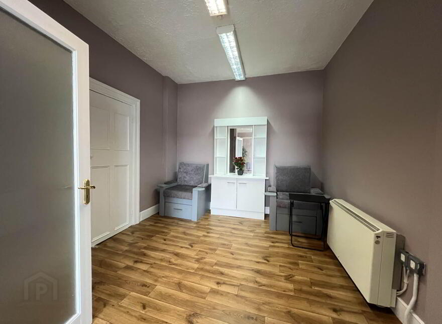 Glengall House, The Square, Cahir, County Tipperary, E21TW29
