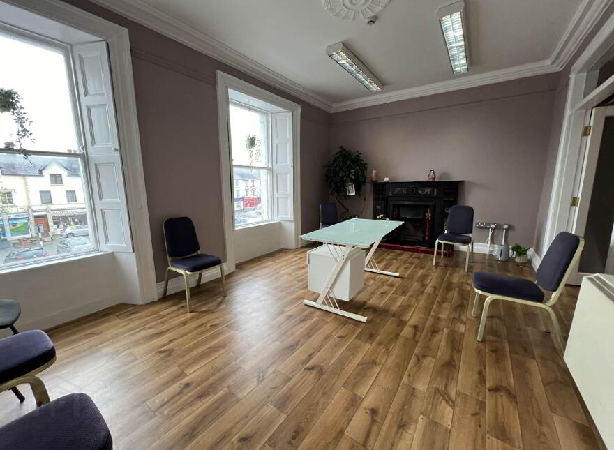 Glengall House, The Square, Cahir, County Tipperary, E21TW29