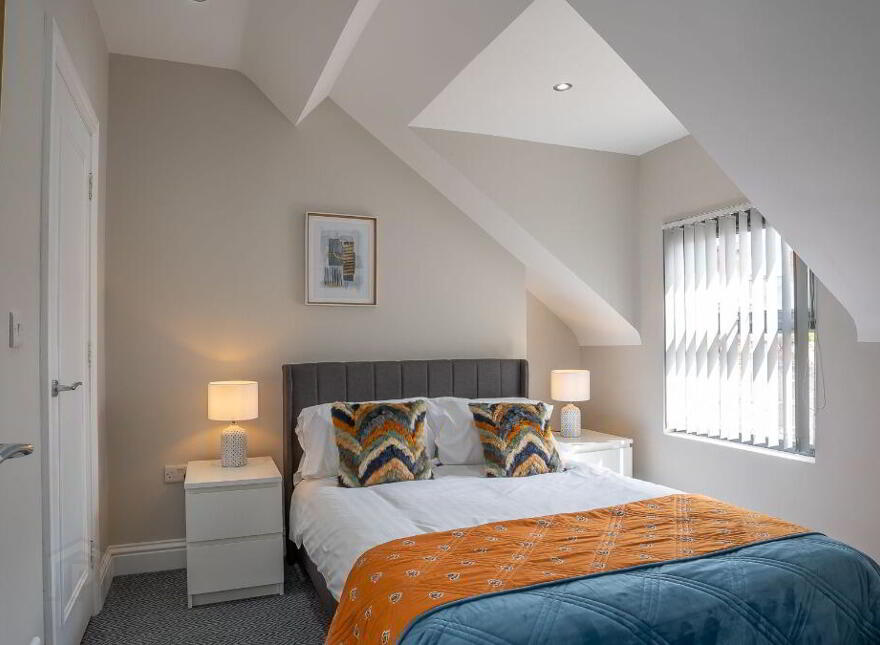 Apt 6, 19 Camden Street, Belfast, BT9 6AT