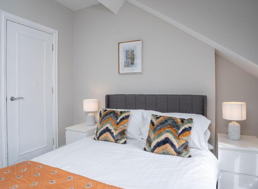 Apt 6, 19 Camden Street, Belfast, BT9 6AT