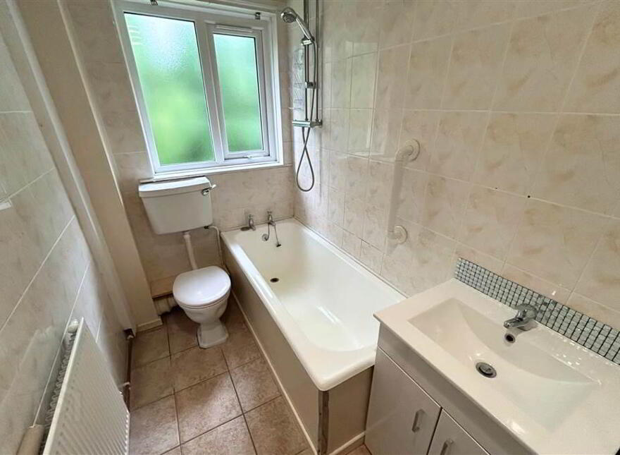 53 Skipperstone Avenue, Bangor, BT19 7HT