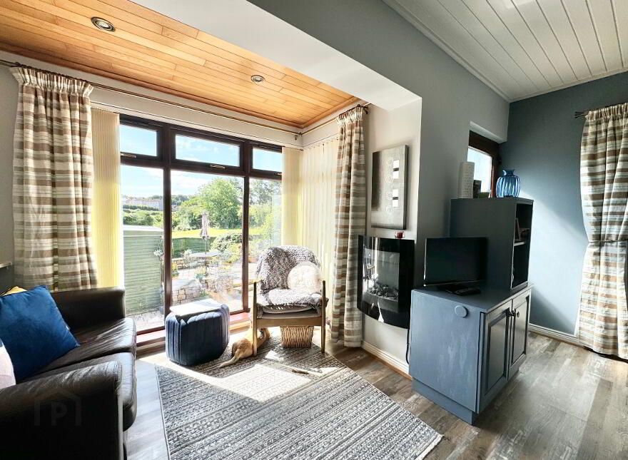 13 Carnalea Road, Omagh, BT78 2BY