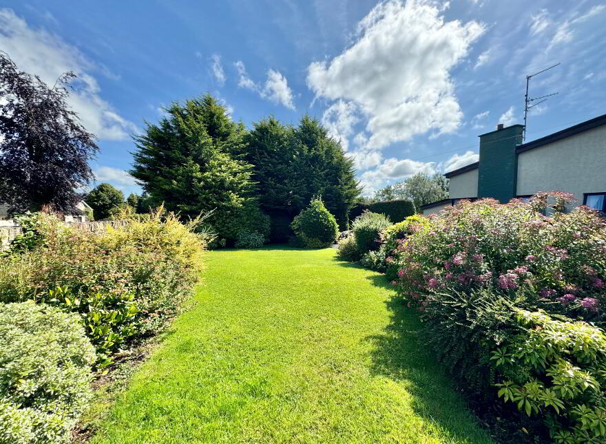 13 Carnalea Road, Omagh, BT78 2BY