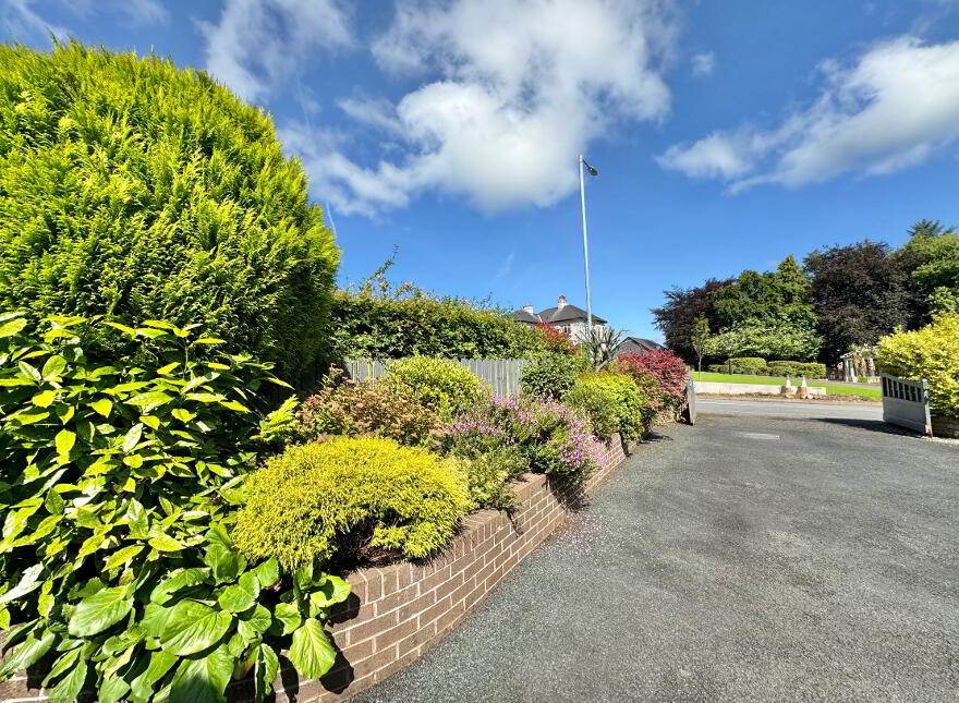 13 Carnalea Road, Omagh, BT78 2BY