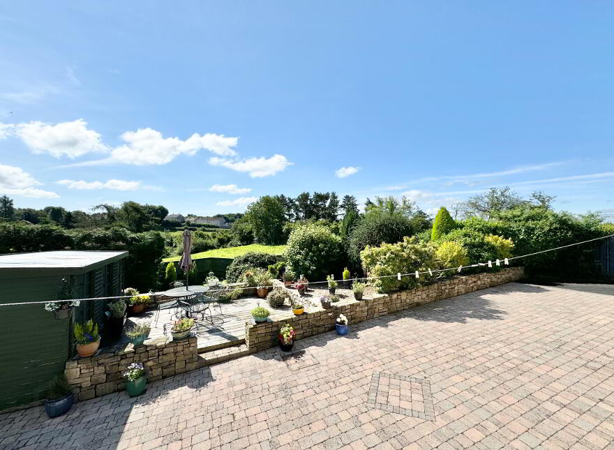 13 Carnalea Road, Omagh, BT78 2BY