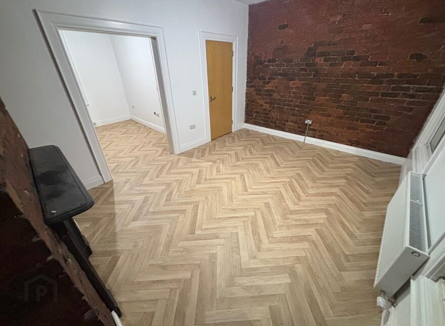 Hot Food Takeaway / Restaurant, 409 Ormeau Road, Refurbished Unit, Belfast, BT7 3GP