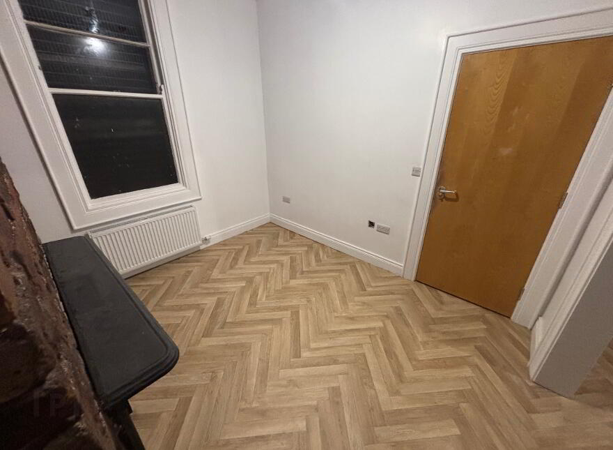 Hot Food Takeaway / Restaurant, 409 Ormeau Road, Refurbished Unit, Belfast, BT7 3GP