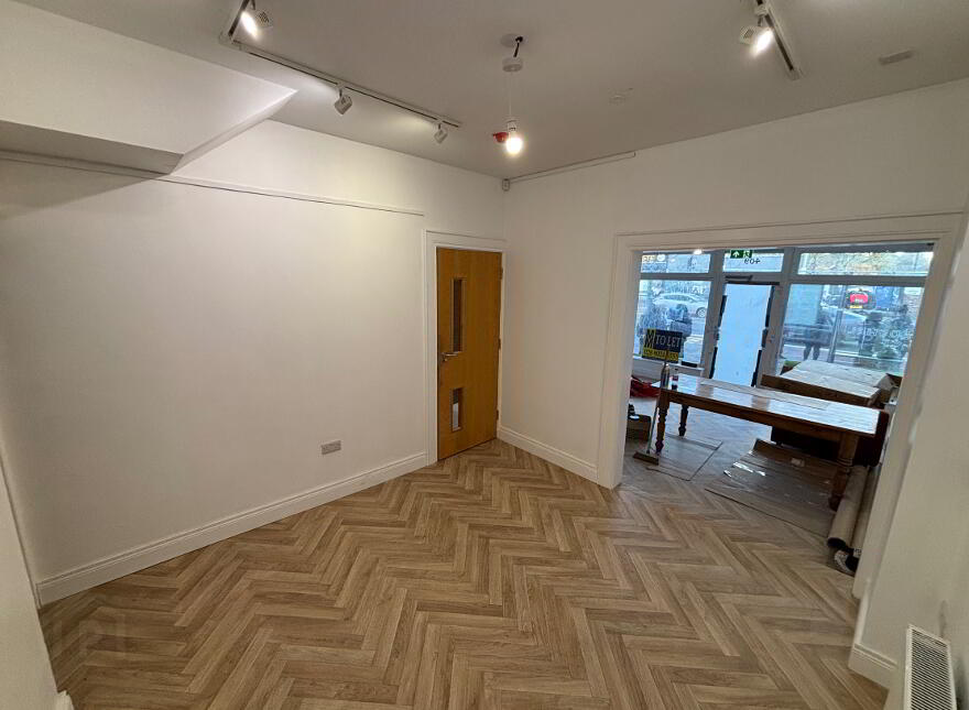 Hot Food Takeaway / Restaurant, 409 Ormeau Road, Refurbished Unit, Belfast, BT7 3GP