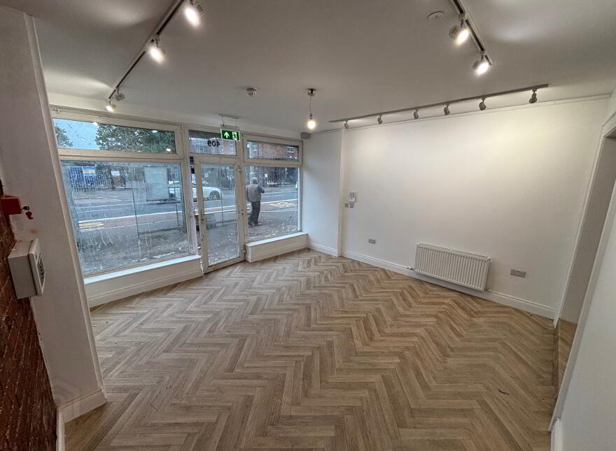 Hot Food Takeaway / Restaurant, 409 Ormeau Road, Refurbished Unit, Belfast, BT7 3GP