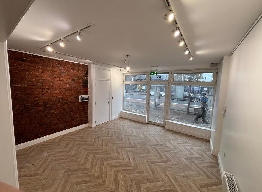 Hot Food Takeaway / Restaurant, 409 Ormeau Road, Refurbished Unit, Belfast, BT7 3GP
