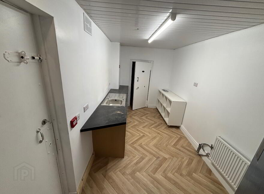 Hot Food Takeaway / Restaurant, 409 Ormeau Road, Refurbished Unit, Belfast, BT7 3GP