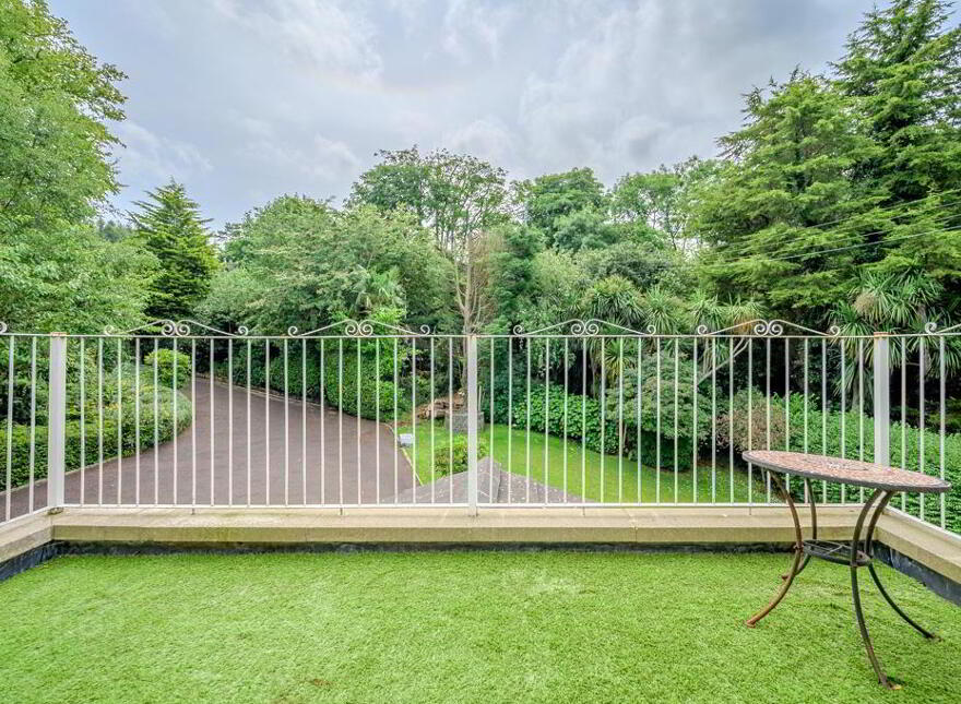 180 Bangor Road, Holywood, BT18 0BY