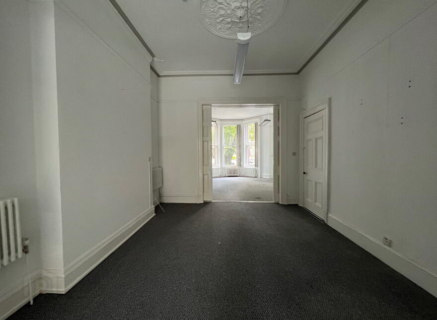 52 Elmwood Avenue, Belfast, BT9 6AZ