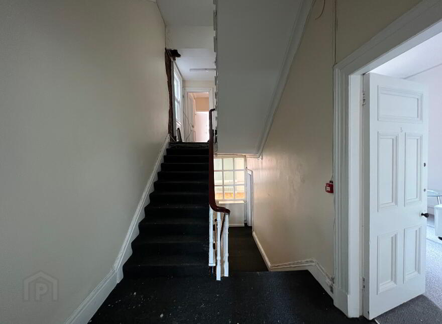 52 Elmwood Avenue, Belfast, BT9 6AZ