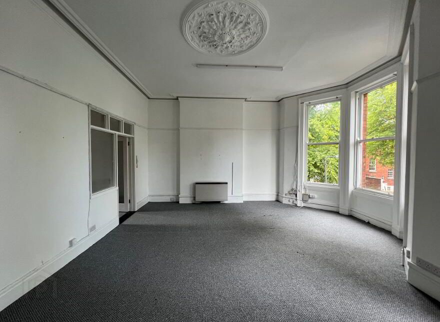 52 Elmwood Avenue, Belfast, BT9 6AZ