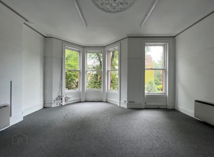 52 Elmwood Avenue, Belfast, BT9 6AZ
