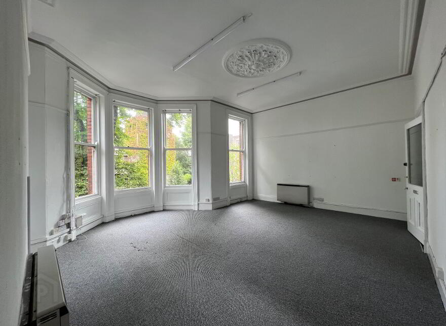 52 Elmwood Avenue, Belfast, BT9 6AZ
