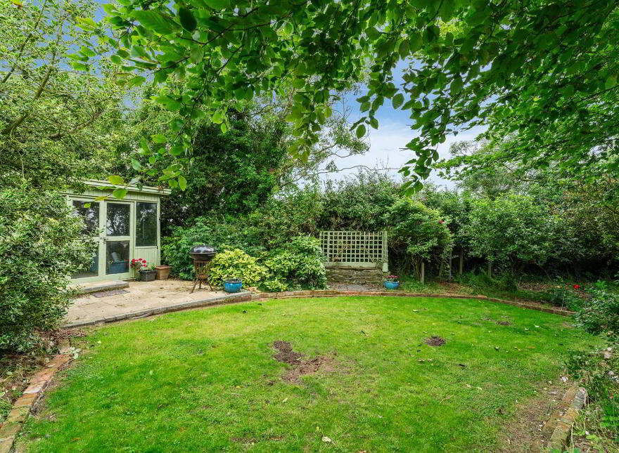Ashvale, 3 Ballydoonan Road, Greyabbey, Newtownards, BT22 2LP