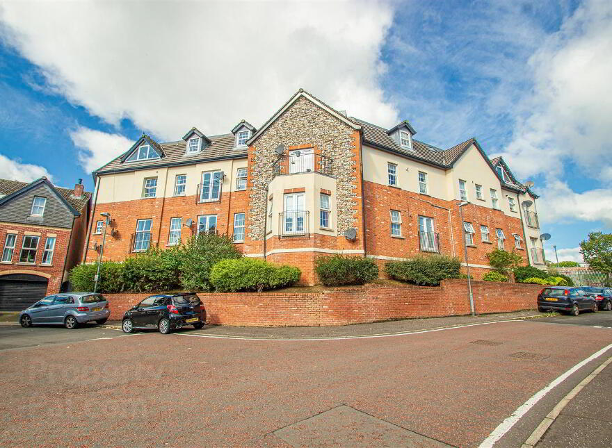 Apt 4, 42 St Marys Gardens, Falls Road, Belfast, BT12 7LG photo