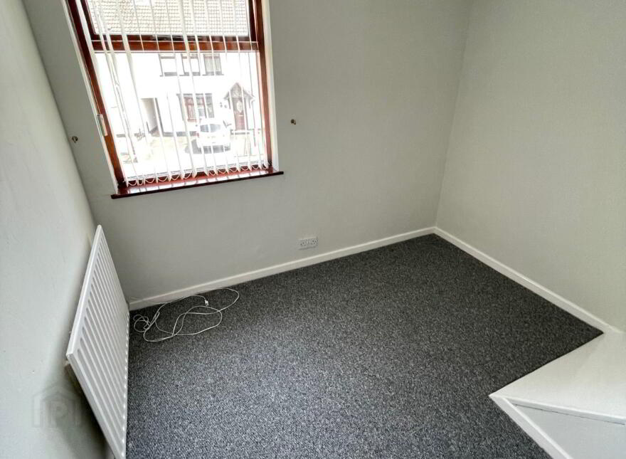 4 Hillview Gardens, Lambeg, BT27 4PB