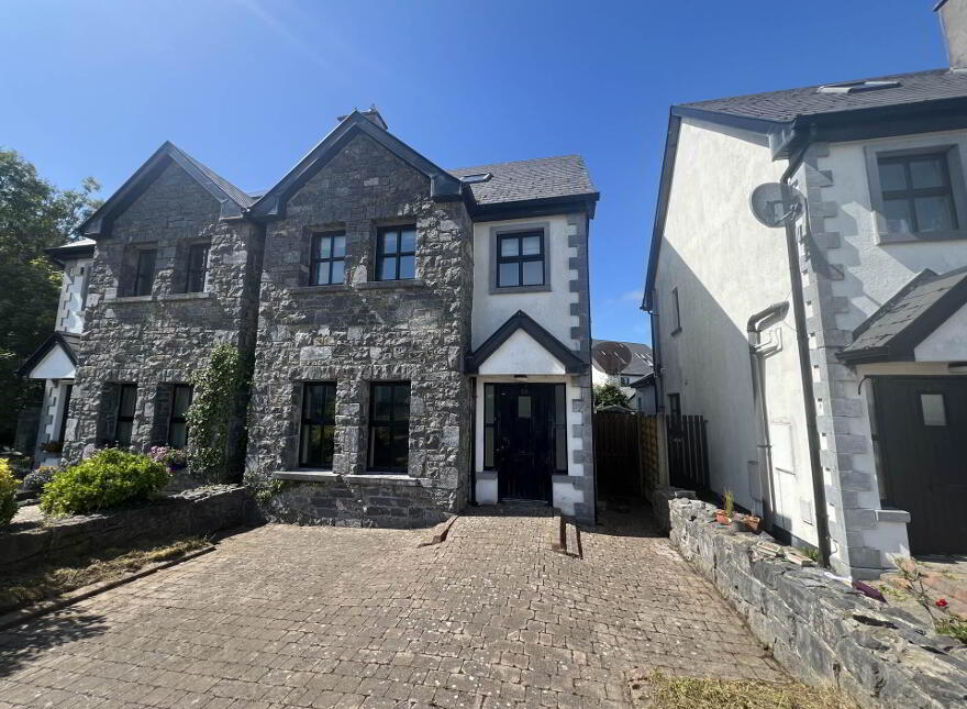 28 Orancourt, Oranmore, Galway, H91Y8H7 photo