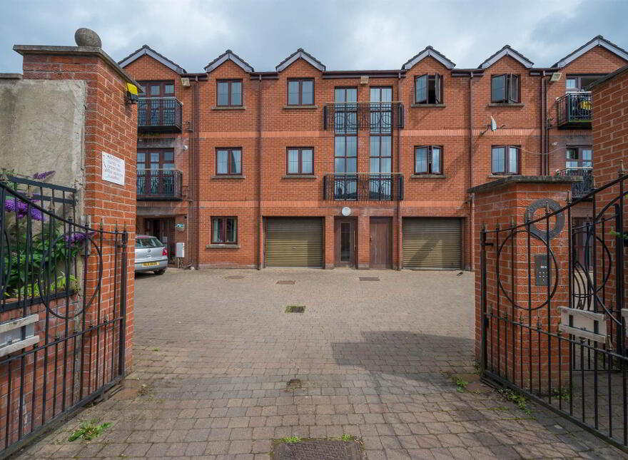 Apt 5 Southside Mews, 18a Cussick Street, Belfast, BT9 6DU photo