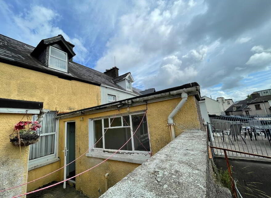 Woodland View, 6 Old Youghal Road, Dillons Cross, Cork City, T23A2V0