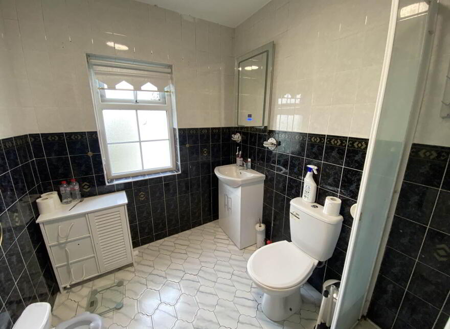 The Red Deere, & Adjoining Properties, Garranbeg, Pallasgreen