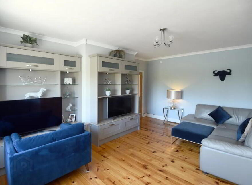 Lisnagar Demesne, Rathcormac, P61DA00