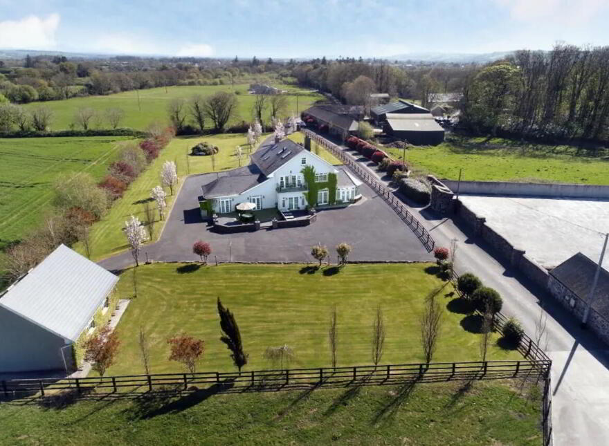 Lisnagar Demesne, Rathcormac, P61DA00