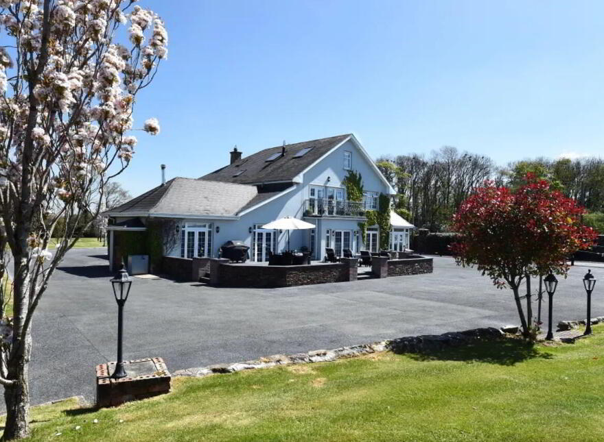 Lisnagar Demesne, Rathcormac, P61DA00