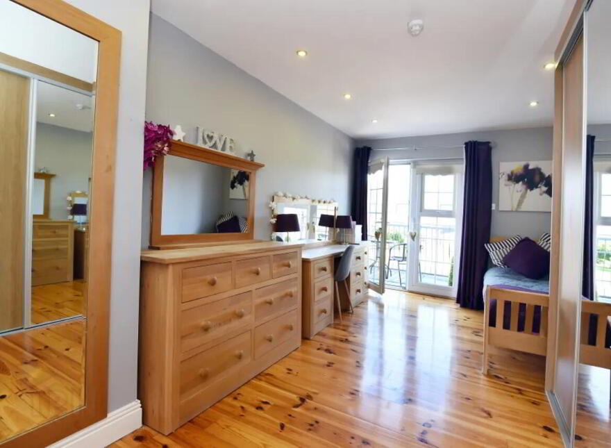 Lisnagar Demesne, Rathcormac, P61DA00