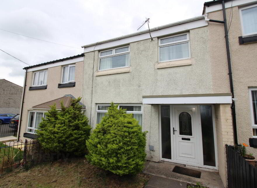 46 Ashmount Park, Lisburn, BT27 5DG photo