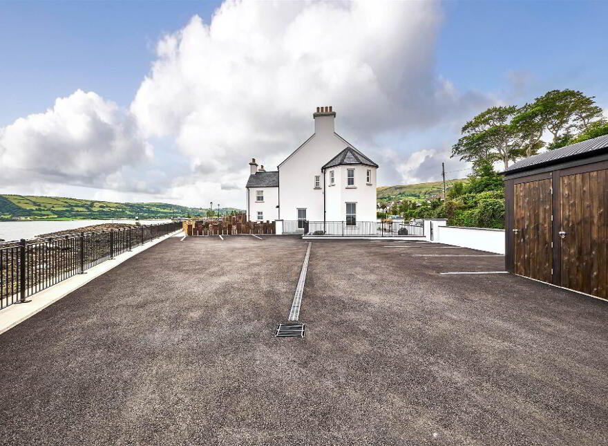 21 Harbour Road, Carnlough, BT44 0EU