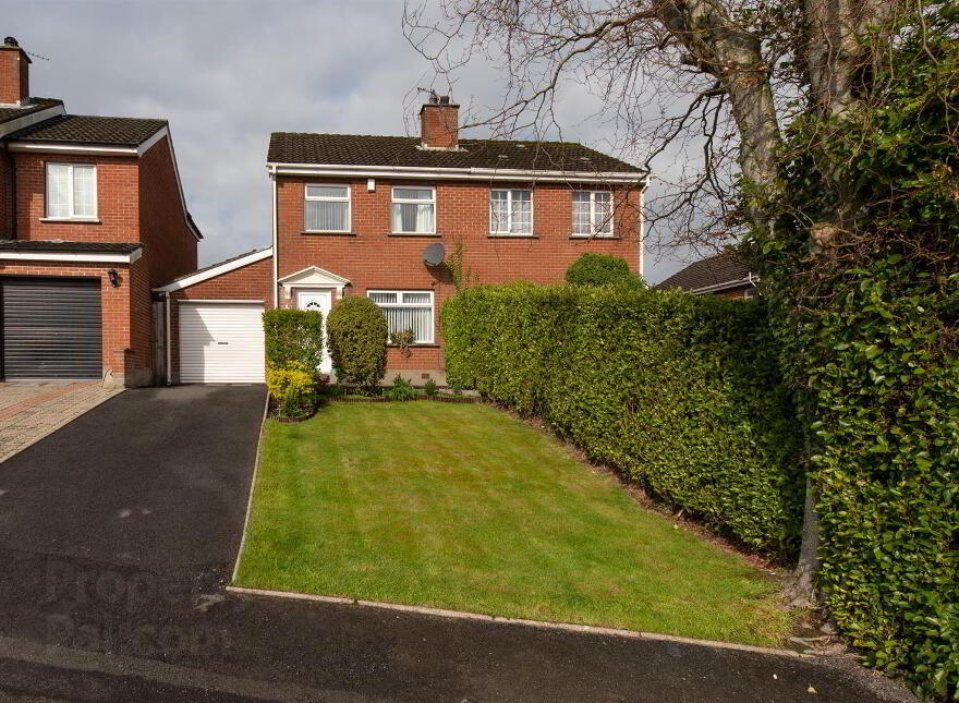 17 Muskett Road, Carryduff, Belfast, BT8 8QS photo