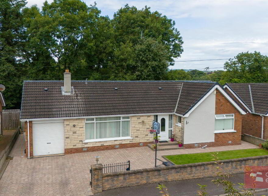 15 Bridge Park, Ballyclare, Templepatrick, BT39 0AE photo