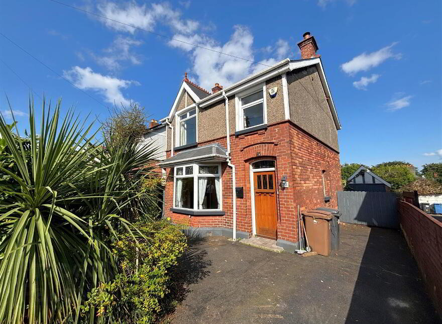 23 Taunton Avenue, Belfast, BT15 4AD photo