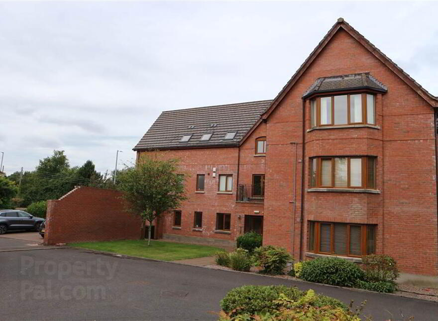 28 Bailey Manor, Dundonald, Belfast, BT16 2NZ photo