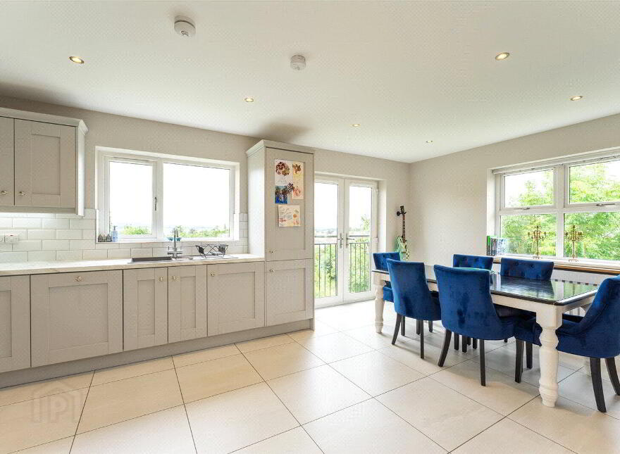 35 Sloanehill, Killyleagh, BT30 9UX