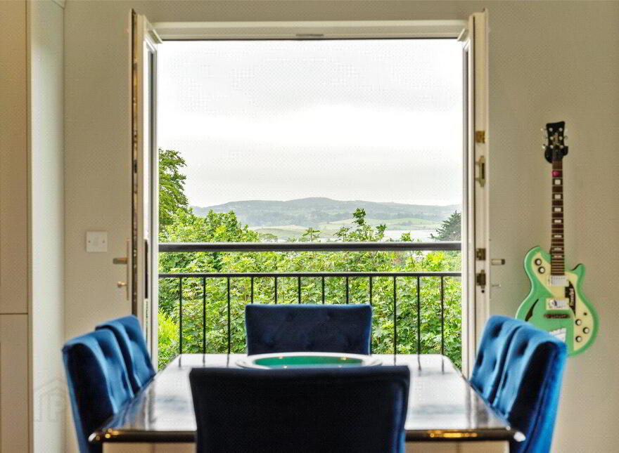 35 Sloanehill, Killyleagh, BT30 9UX