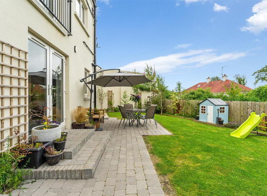 35 Sloanehill, Killyleagh, BT30 9UX