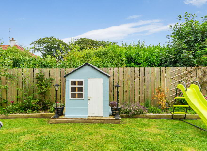35 Sloanehill, Killyleagh, BT30 9UX