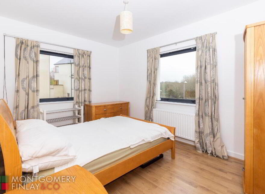 20 Oakhill Avenue, Enniskillen, BT74 4EA