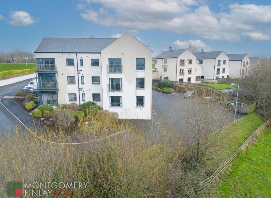 20 Oakhill Avenue, Enniskillen, BT74 4EA photo