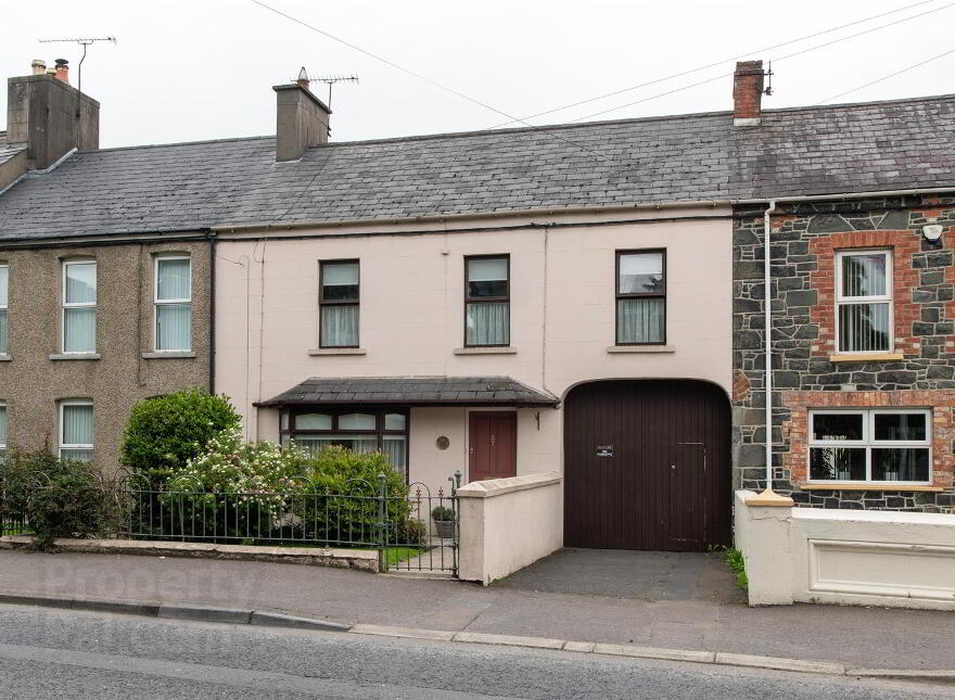 17 Belfast Road, Ballynahinch, BT24 8DZ photo